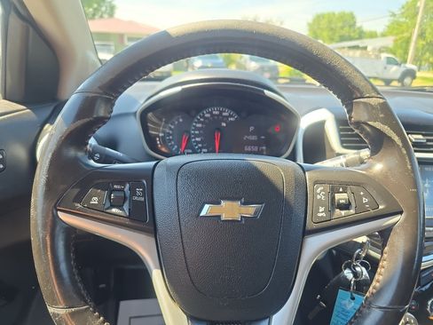 Used 2017 Chevrolet Sonic LT FWD image 19