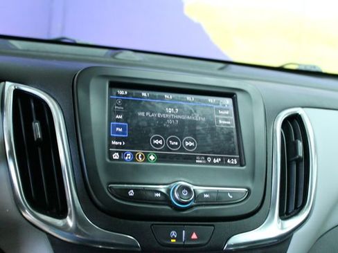 Used 2024 Chevrolet Equinox LS w/ LS Convenience Package AWD/4WD image 19