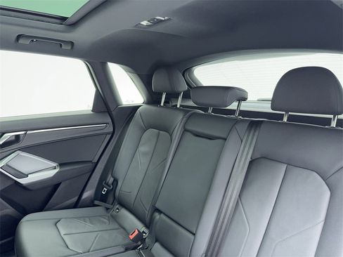 Used 2022 Audi Q3 2.0T Premium image 39