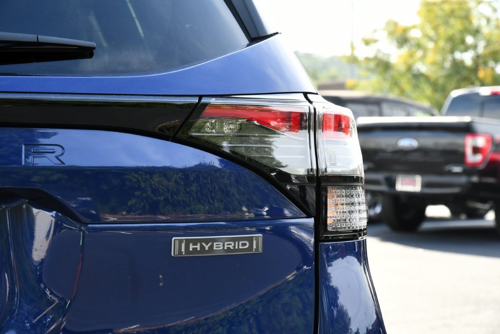 New 2026 Subaru Forester Sport AWD/4WD image 9