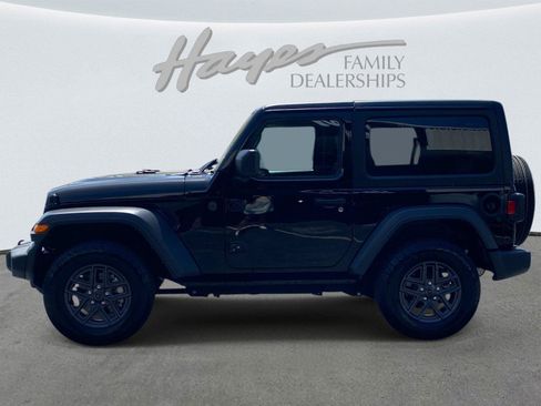 Used 2024 Jeep Wrangler Sport AWD/4WD image 7