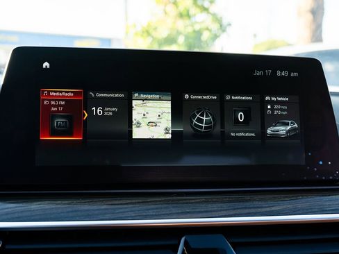 Used 2018 BMW 540i image 35