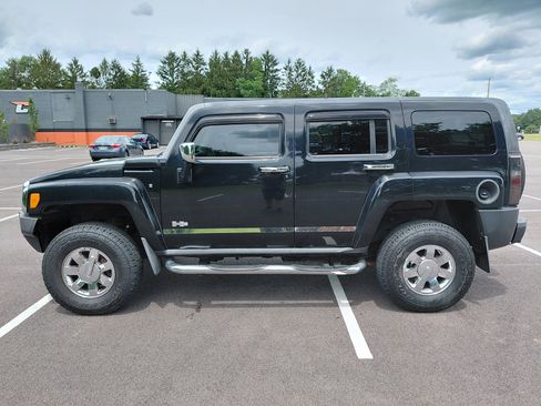 Used 2008 HUMMER H3 Luxury AWD/4WD image 2