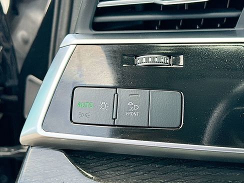 Used 2023 Audi Q7 2.0T Premium Plus w/ Premium Plus Package image 11