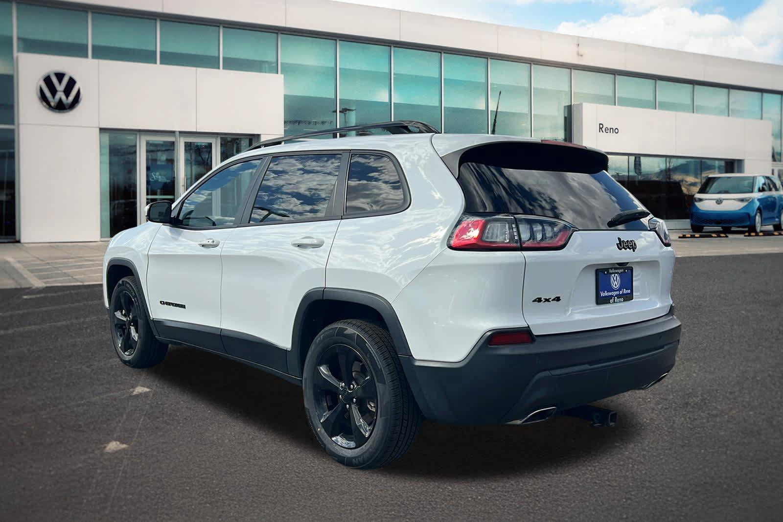 Used 2020 Jeep Cherokee Latitude Plus AWD/4WD image 7