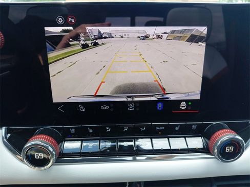 New 2025 GMC Canyon AT4 w/ AT4X Package image 31