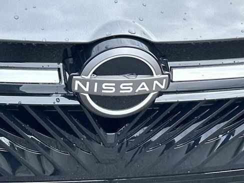 New 2026 Nissan Sentra SR w/ Floor Mat Package FWD image 11