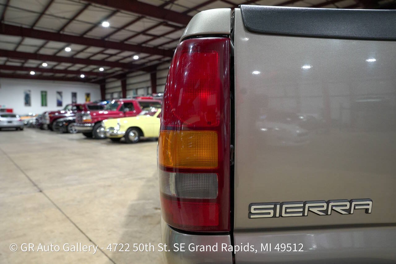 Used 2001 GMC Sierra 1500 4x4 Extended Cab w/ SLT Marketing Option Pkg image 36