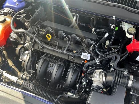 Used 2015 Ford Fusion SE FWD image 28
