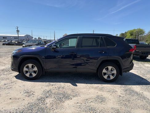 Used 2023 Toyota RAV4 XLE w/ Convenience Package image 2