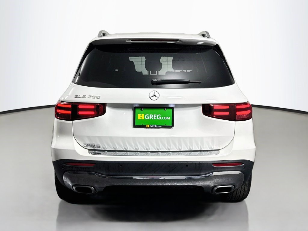 Used 2024 Mercedes-Benz GLB 250 image 8