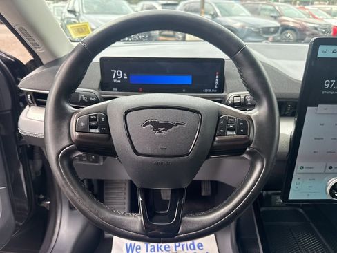 Used 2022 Ford Mustang Mach-E Select image 11