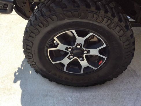 Used 2018 Jeep Wrangler Unlimited Rubicon AWD/4WD image 12