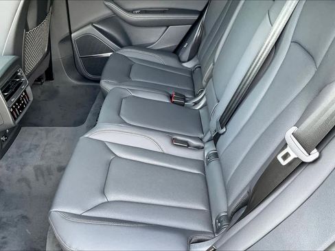 New 2026 Audi Q8 Premium Plus image 17