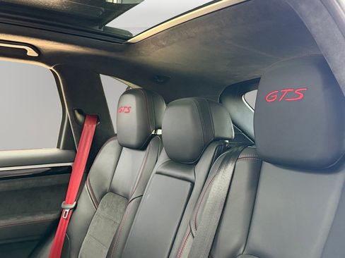 Used 2018 Porsche Cayenne GTS image 16