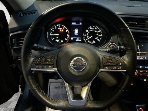 Used 2018 Nissan Rogue SL AWD/4WD image 29