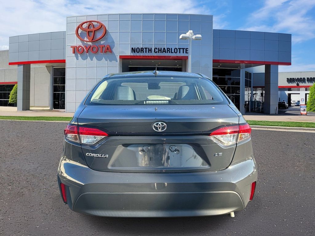 Used 2025 Toyota Corolla LE FWD image 6
