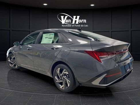 New 2026 Hyundai Elantra Limited image 5