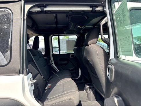 Certified 2022 Jeep Wrangler Unlimited Sport image 9