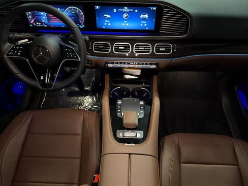 New 2026 Mercedes-Benz GLS 450 4MATIC image 12