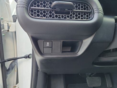 Used 2024 Honda HR-V LX image 22