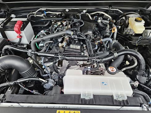 New 2025 Toyota Tacoma SR5 w/ Blackout Package (GST) image 21