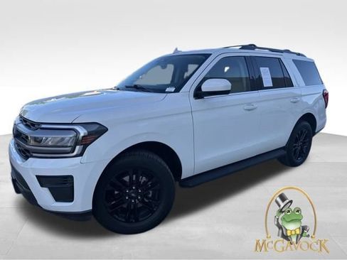 Used 2024 Ford Expedition XLT RWD image 1