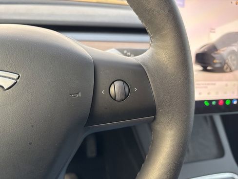 Used 2024 Tesla Model Y Long Range image 22