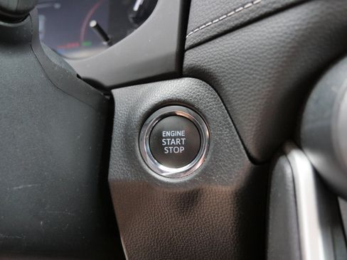 Certified 2025 Toyota RAV4 XLE image 30