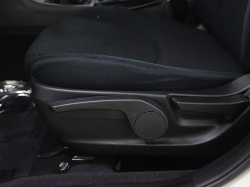 Used 2017 Subaru Crosstrek 2.0i image 22