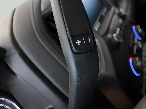 Used 2021 Chevrolet Silverado 1500 LT image 25