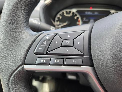 Used 2025 Nissan Altima 2.5 SV FWD image 21