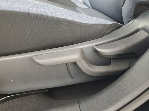 New 2025 Nissan Versa SV w/ Trunk Package image 28