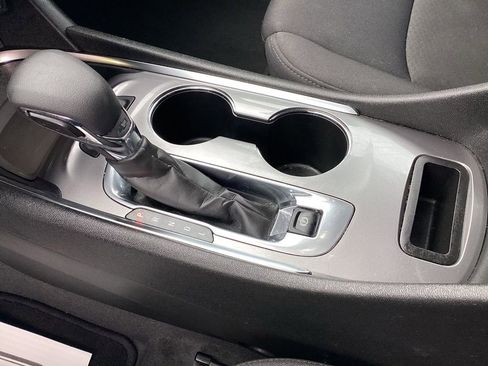 Used 2024 Chevrolet Malibu LT image 35