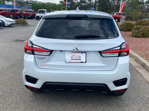 Used 2024 Mitsubishi Outlander Sport LE image 10