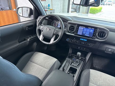 Used 2023 Toyota Tacoma TRD Off-Road AWD/4WD image 46