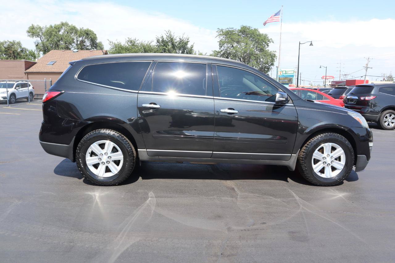Used 2014 Chevrolet Traverse LT FWD image 6