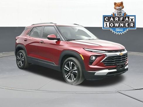 Used 2025 Chevrolet TrailBlazer LT w/ LT Cold Weather Package image 1