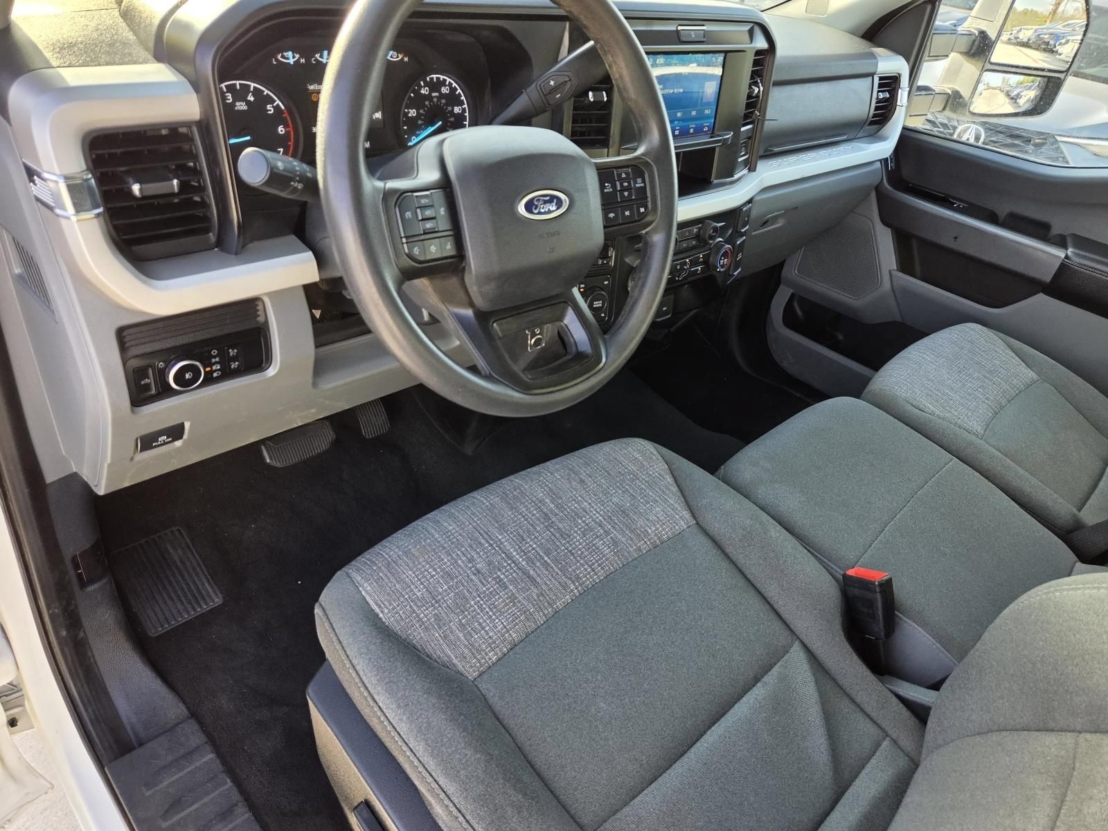 Used 2025 Ford F250 XLT w/ FX4 Off-Road Package AWD/4WD image 16