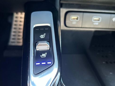 Used 2022 Kia Sorento SX image 30