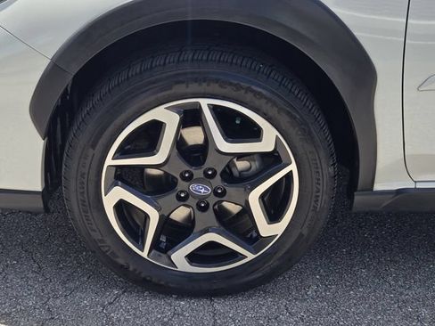 Used 2020 Subaru Crosstrek 2.0i Limited w/ Moonroof Package w/Navigation AWD/4WD image 11