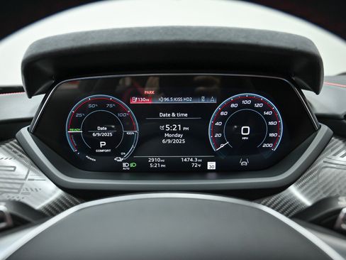 Used 2023 Audi RS e-tron GT image 11