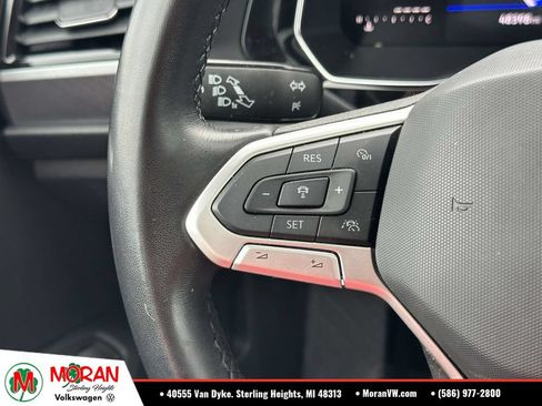 Certified 2023 Volkswagen Jetta SE w/ Panoramic Sunroof Package FWD image 22