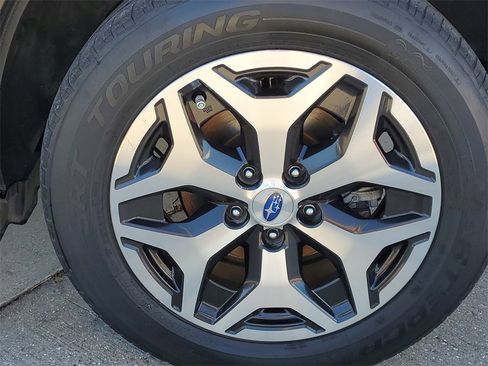 Used 2020 Subaru Forester Premium image 5