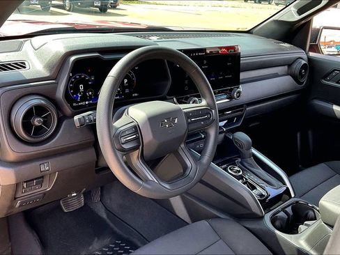 Used 2025 Chevrolet Colorado Trail Boss w/ Midnight Edition AWD/4WD image 15