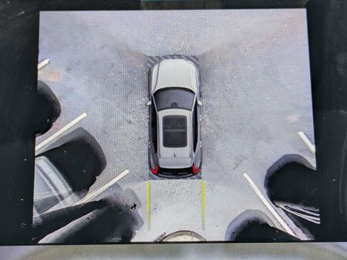 Certified 2024 Volvo XC40 B5 Plus w/ Protection Package Premier AWD/4WD image 26