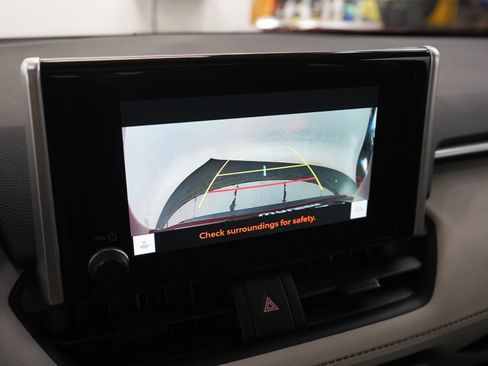 Used 2025 Toyota RAV4 XLE w/ Convenience Package AWD/4WD image 22
