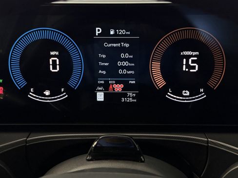 Used 2025 Hyundai Santa Fe SEL image 16