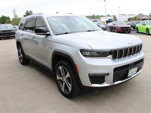 Certified 2023 Jeep Grand Cherokee L Limited image 5