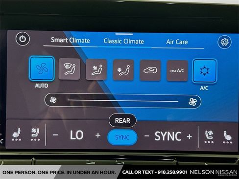 Used 2022 Volkswagen Golf R image 16